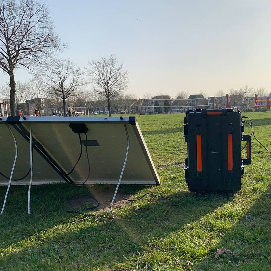 Mobisun PSG1800 Bundle 3000Wh + 4x 300W Solar Panels - portable Watt achterkant